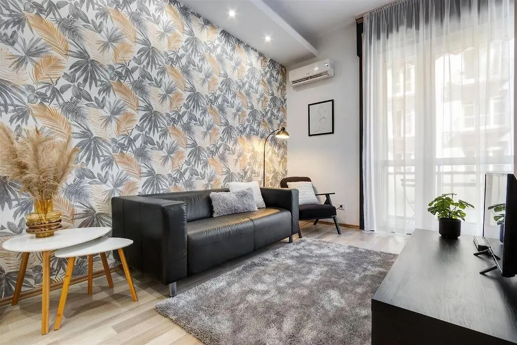 Madach Luxory Apartman Budapest Hungary
